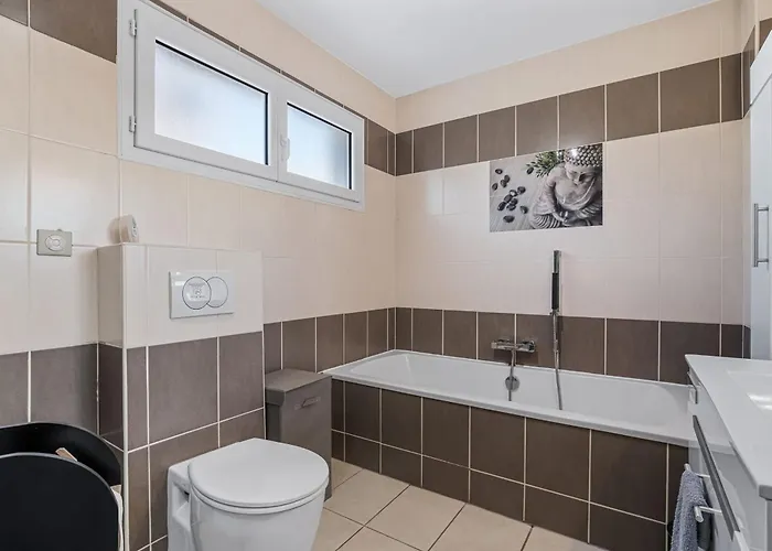 Villa Le Trésor De Rochelongue Con Piscina E Grande Giardino